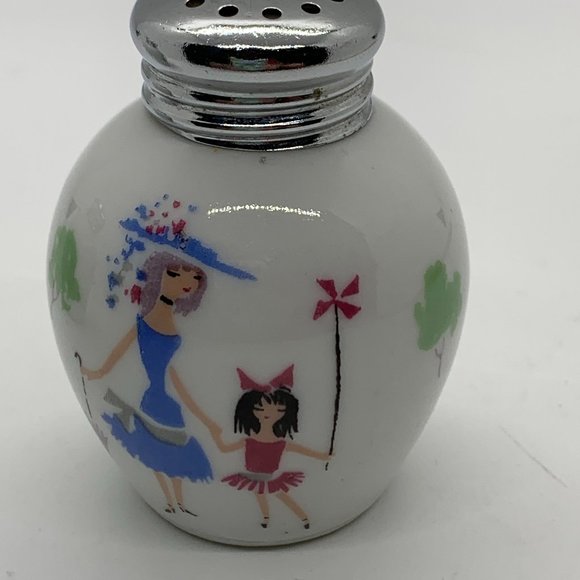 Porcelain Made in Germany Salt & Pepper - Picture 8 of 9